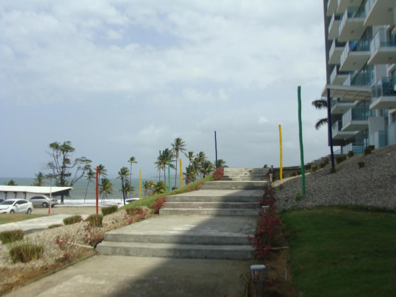 Apartamento En Balabeach Maria Chiquita In Front Of The Beach 2Hab 科隆 外观 照片